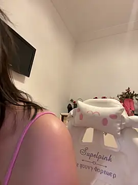 Snapshot of Hot_malak chatting on 03.12.25 Hot malak online show from 03.12.25