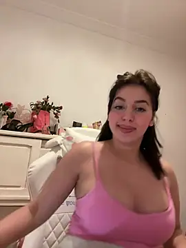 Snapshot of Hot_malak chatting on 03.12.25 Hot malak online show from 03.12.25