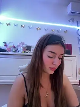 Snapshot of Hot_malak chatting on 05.12.26 Hot malak online show from 05.12.26