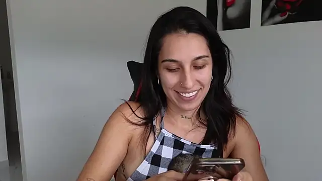 tammyandrade  online show from 02.25.25