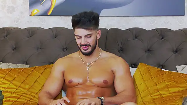 Snapshot of DustinKeent chatting on 12.18.24 DustinKeent online show from 12.18.24