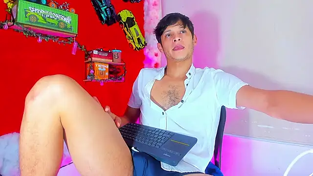 LilOwen  online show from 09.28.25