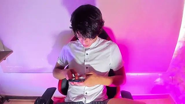 LilOwen  online show from 01.17.26