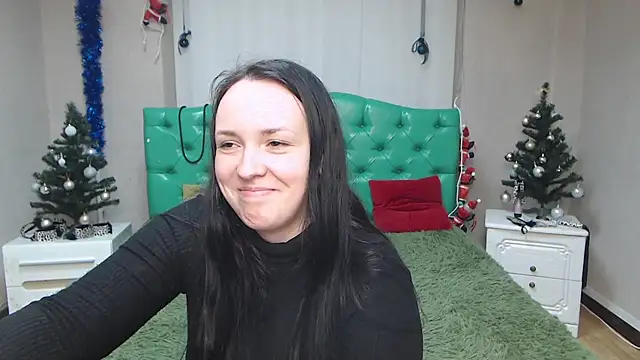 IsabelBlackberry online show from 12.27.24