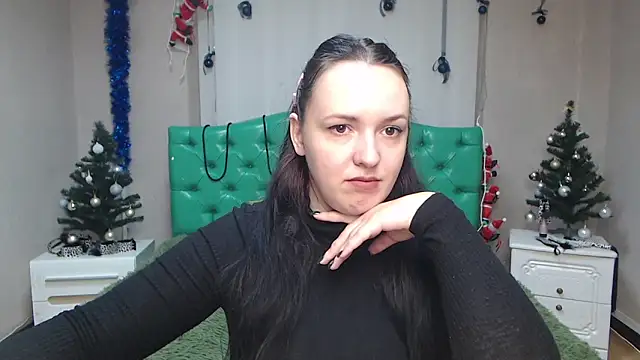 IsabelBlackberry online show from 12.28.24