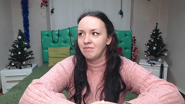 IsabelBlackberry online show from 12.29.24