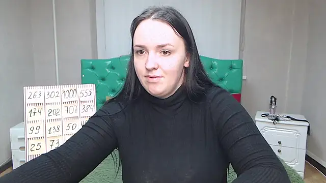 IsabelBlackberry online show from 01.20.25