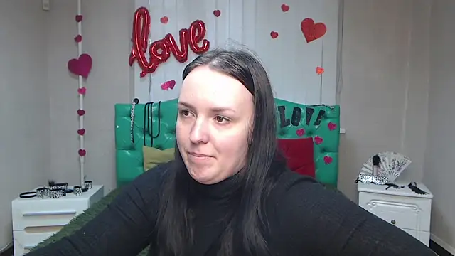 IsabelBlackberry online show from 02.27.25