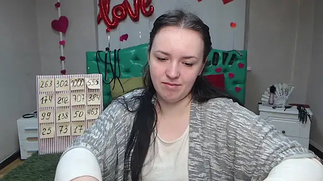 IsabelBlackberry online show from 03.20.25