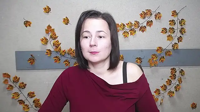 Snapshot of MarieSho chatting on 12.10.24 MarieSho online show from 12.10.24