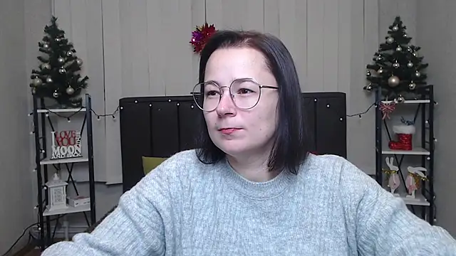 Snapshot of MarieSho chatting on 01.03.25 MarieSho online show from 01.03.25