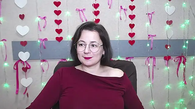 Snapshot of MarieSho chatting on 01.29.25 MarieSho online show from 01.29.25