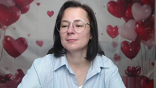 Snapshot of MarieSho chatting on 07.12.26 MarieSho online show from 07.12.26