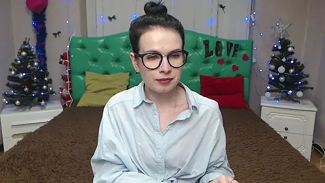 JasmineKouch online show from 01.12.26