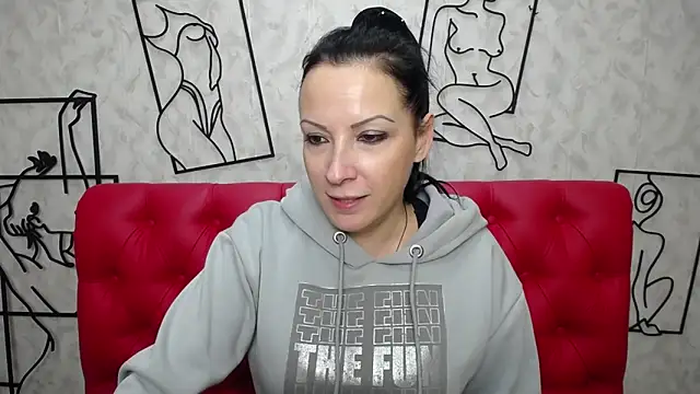 ElizabethSho online show from 02.10.25