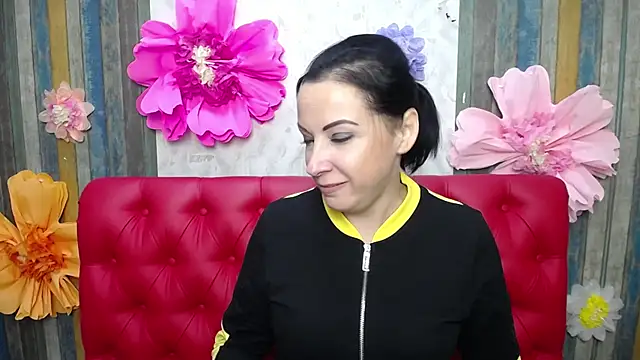 ElizabethSho online show from 10.15.25