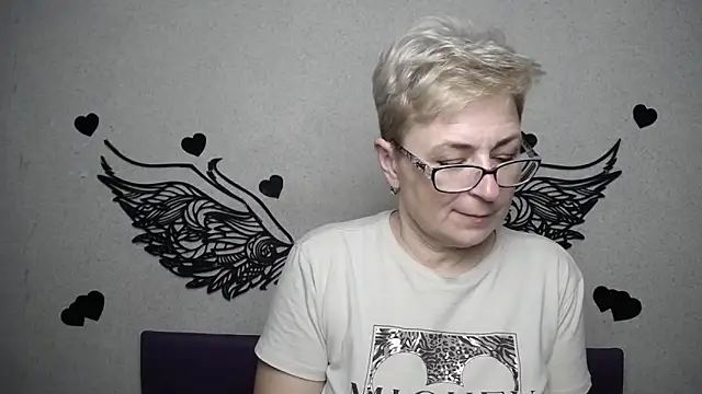 EmiliaGree online show from 04.04.26