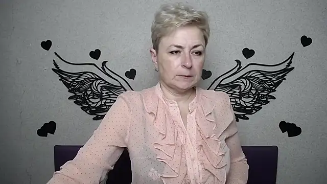 EmiliaGree online show from 04.05.26