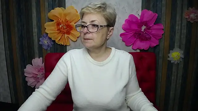 EmiliaGree online show from 04.11.26