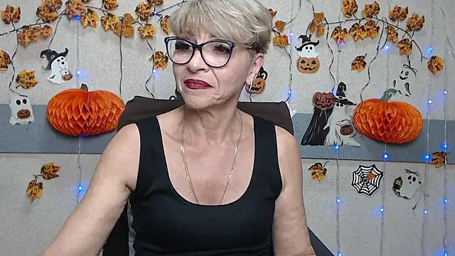 EllaBonito online show from 11.18.25