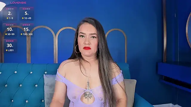 Snapshot of celestelewis chatting on 11.02.25 celestelewis online show from 11.02.25