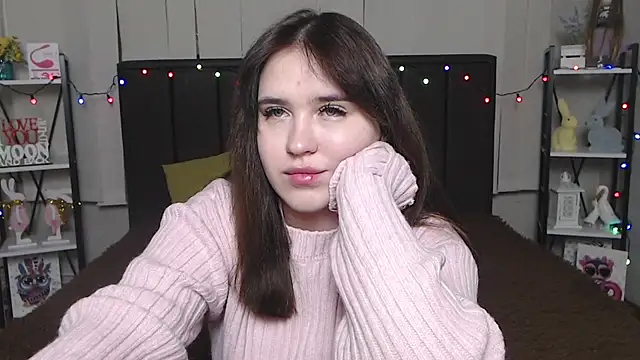 LauraHlot online show from 02.06.25