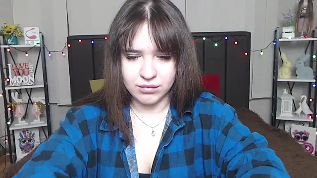 LauraHlot online show from 02.10.25