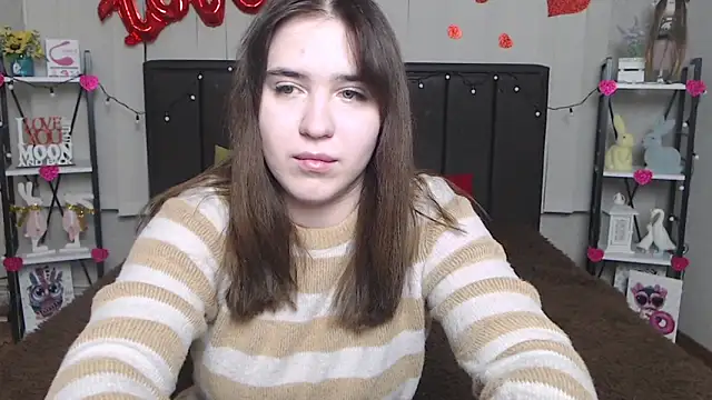 LauraHlot online show from 02.17.25