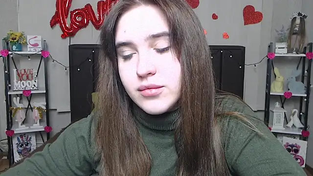 LauraHlot online show from 02.21.25