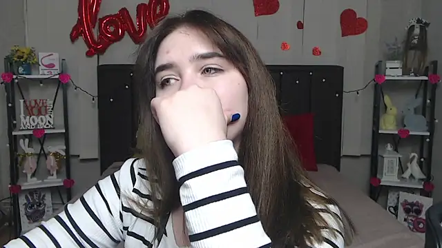 LauraHlot online show from 03.08.25