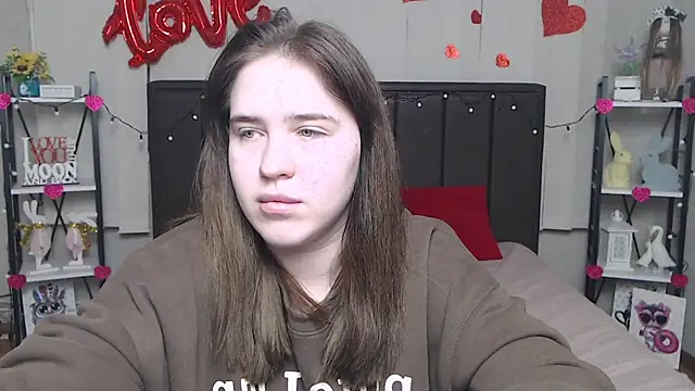 LauraHlot online show from 03.11.25