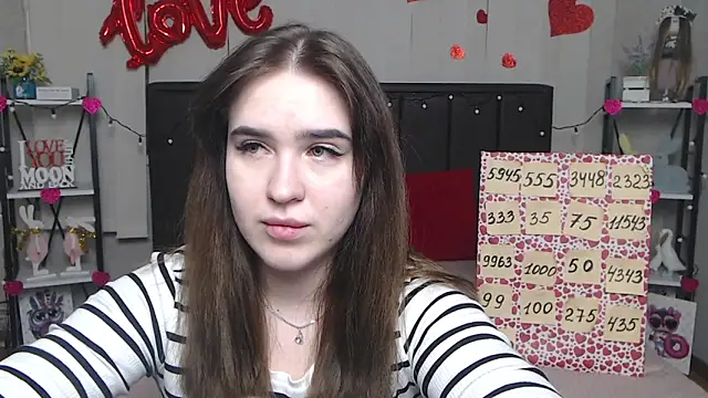 LauraHlot online show from 03.14.25