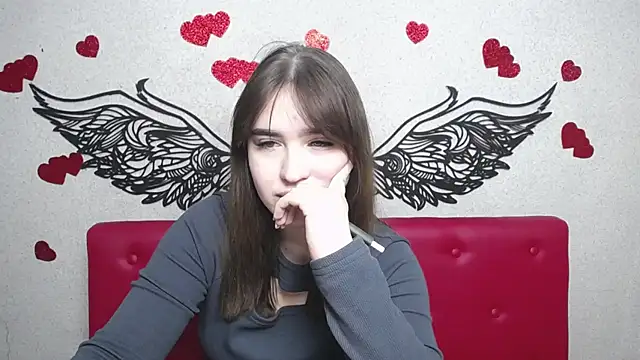 LauraHlot online show from 03.15.25