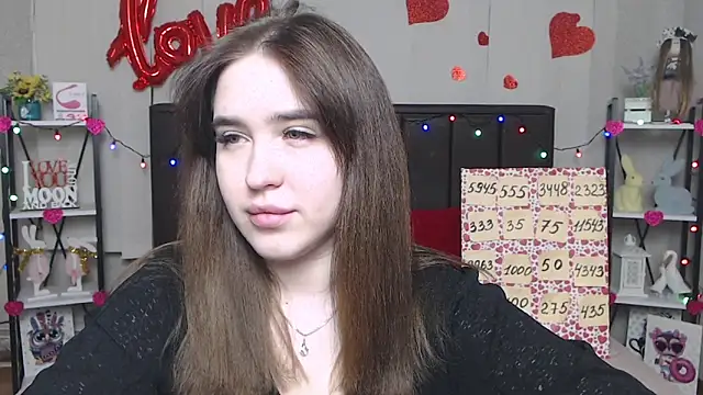 LauraHlot online show from 03.19.25