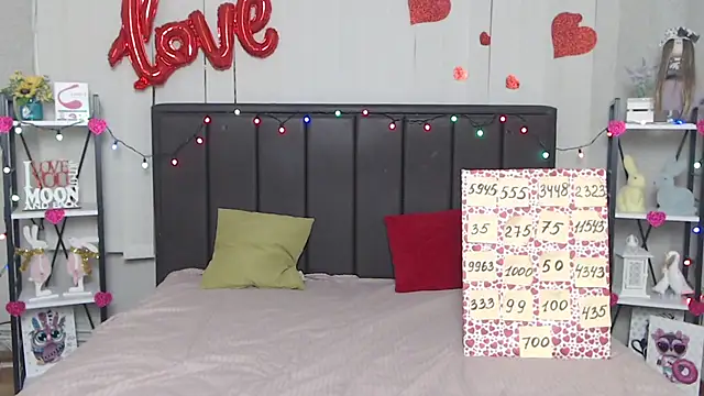 LauraHlot online show from 03.19.25