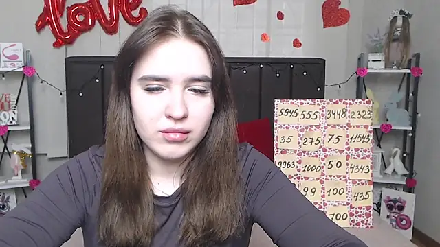 LauraHlot online show from 03.21.25