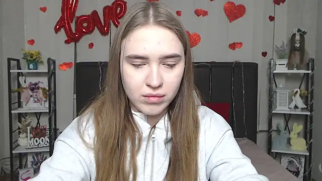 Snapshot of LauraHlot chatting on 02.01.26 LauraHlot online show from 02.01.26