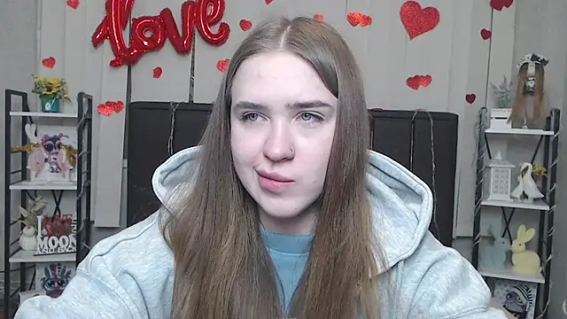 Snapshot of LauraHlot chatting on 02.06.26 LauraHlot online show from 02.06.26