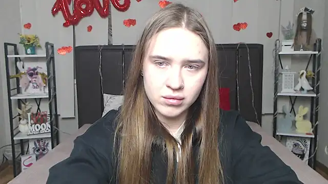 Snapshot of LauraHlot chatting on 02.08.26 LauraHlot online show from 02.08.26