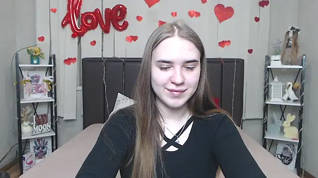 LauraHlot online show from 04.03.26