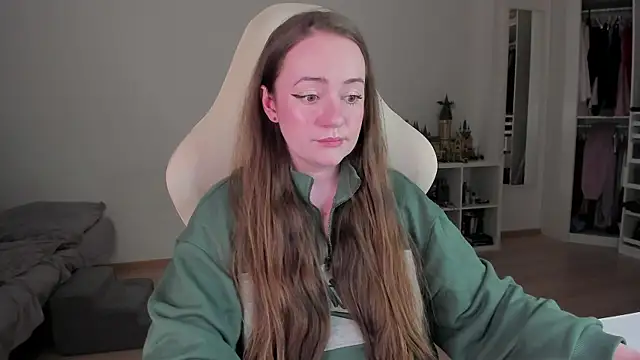 WalkingGirl online show from 04.09.26