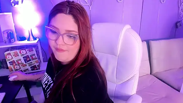 Camiila Osorio online show from 01.05.26