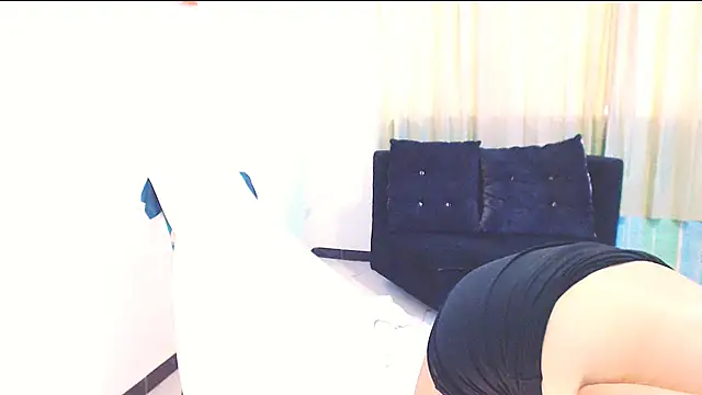 Stephanie520 online show from 12.25.24