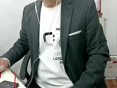 zwc147369 online show from 02.25.26