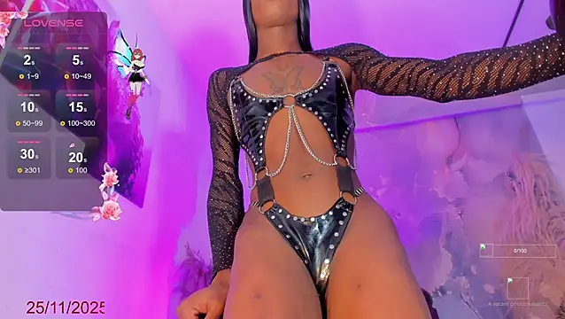 Snapshot of Karla-Ebony chatting on 11.25.25 Karla-Ebony online show from 11.25.25