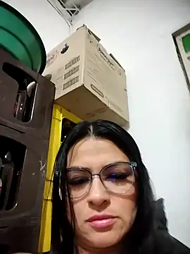 Linda Lars online show from 11.23.25