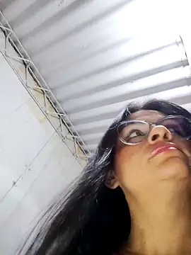 Linda Lars online show from 03.10.26