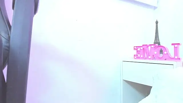 Snapshot of silvana__miller chatting on 02.05.25 silvana miller online show from 02.05.25