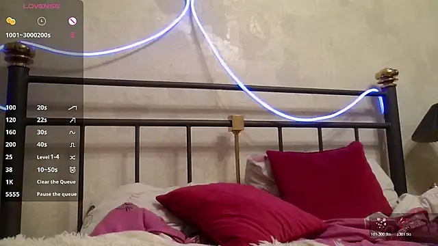 Snapshot of JennyRuthJP chatting on 10.23.25 JennyRuthJP online show from 10.23.25