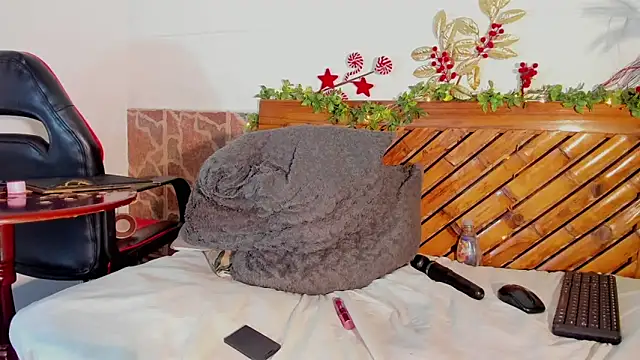 Scarlett diaz17 online show from 12.19.24